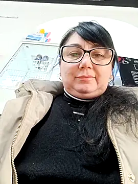 Snapshot of MariSwan222 chatting on March 1, 7:32 am MariSwan222 online show from March 1, 7:32 am