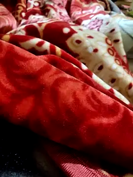 Snapshot of princee99 chatting on December 16, 5:51 pm princee99 online show from December 16, 5:51 pm