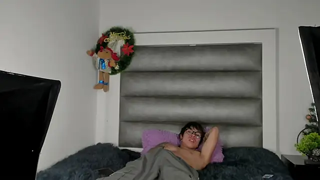 demionix js online show from December 16, 5:45 am