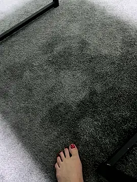 Snapshot of Etopya2388 chatting on April 12, 9:42 pm Etopya2388 online show from April 12, 9:42 pm