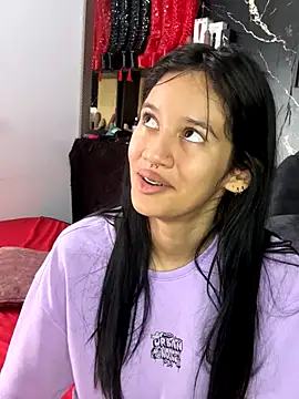 Snapshot of DayaneRosse chatting on December 17, 4:35 pm DayaneRosse online show from December 17, 4:35 pm