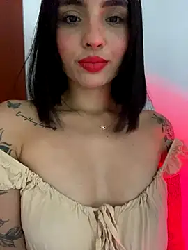 Snapshot of AngelWarm chatting on December 15, 9:52 pm AngelWarm online show from December 15, 9:52 pm