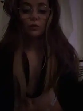 sugxrfox online show from December 17, 6:08 am