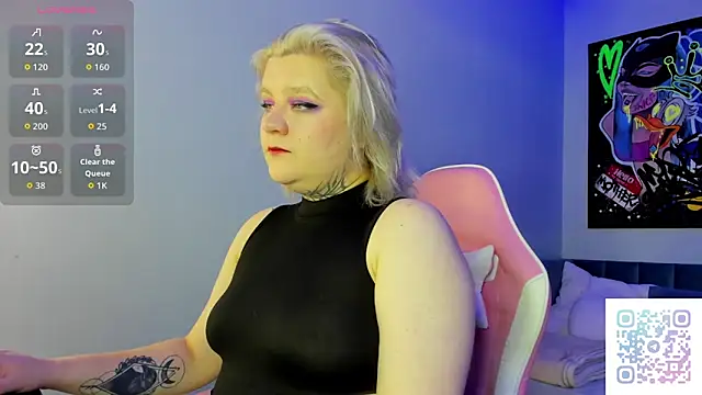 Snapshot of Mystiica chatting on January 13, 9:03 am Mystiica online show from January 13, 9:03 am