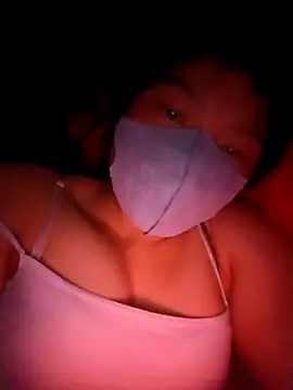 May-Ne online show from February 8, 1:42 am