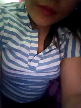 May-Ne online show from March 12, 4:13 pm