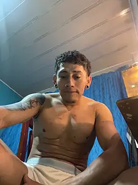 Cami-Red97 online show from December 15, 8:07 am