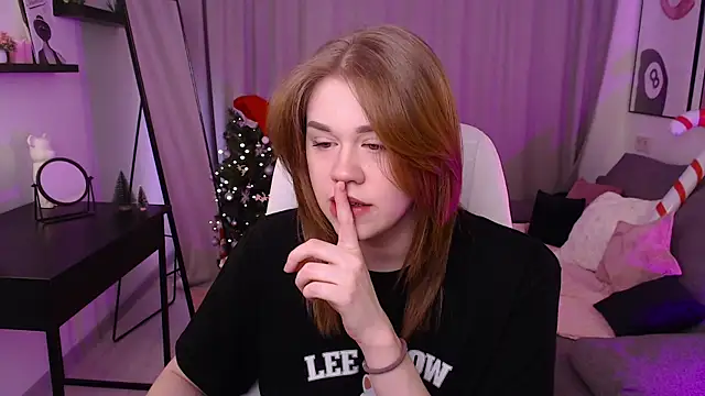 Alison Doody online show from December 23, 7:39 am