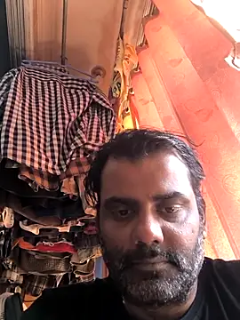 Snapshot of RoyallyYoursBaby chatting on December 17, 8:20 am RoyallyYoursBaby online show from December 17, 8:20 am