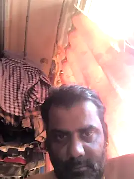 Snapshot of RoyallyYoursBaby chatting on December 18, 7:14 am RoyallyYoursBaby online show from December 18, 7:14 am