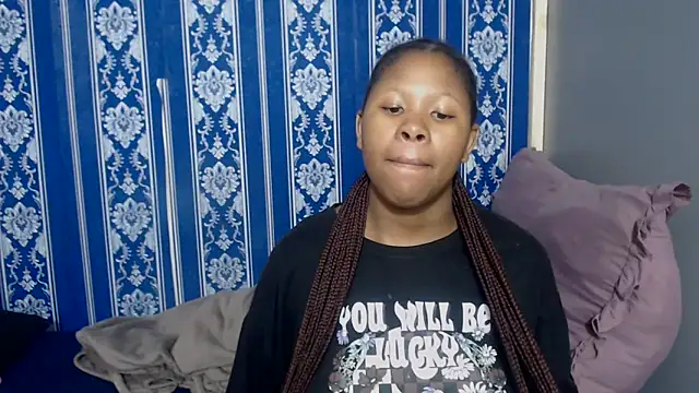 Snapshot of TemptingCloeXx chatting on January 31, 7:11 pm TemptingCloeXx online show from January 31, 7:11 pm