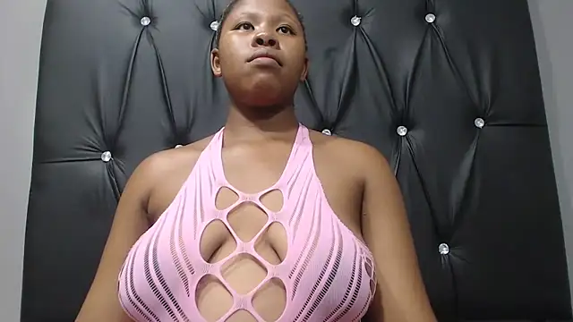 Snapshot of TemptingCloeXx chatting on February 25, 7:34 pm TemptingCloeXx online show from February 25, 7:34 pm