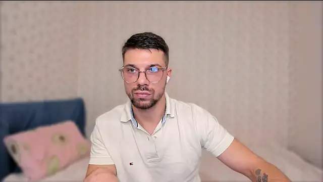 Tony Wolf online show from December 21, 9:00 pm