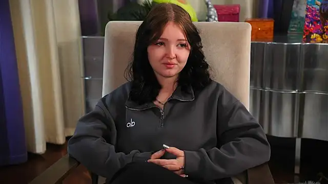 LucilaKeitel online show from December 17, 3:45 am