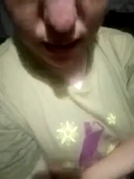 Snapshot of fadwa-35 chatting on February 3, 1:15 am fadwa-35 online show from February 3, 1:15 am