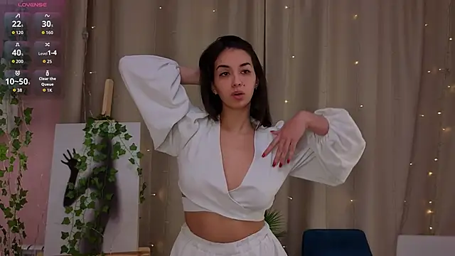 Snapshot of EmmyNoel chatting on January 13, 7:13 am EmmyNoel online show from January 13, 7:13 am