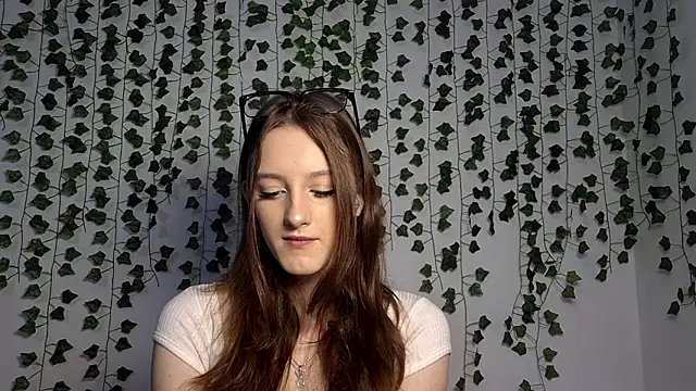 LisaBoddy online show from February 13, 1:07 pm