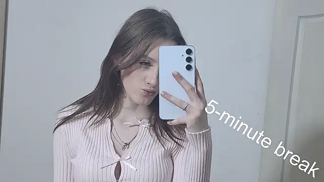 LisaBoddy online show from March 24, 1:49 pm