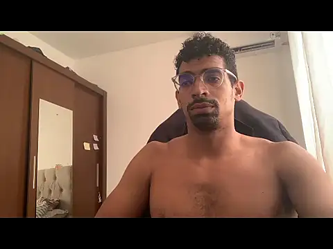 Snapshot of Nerdhot20cm chatting on December 16, 3:39 pm Nerdhot20cm online show from December 16, 3:39 pm