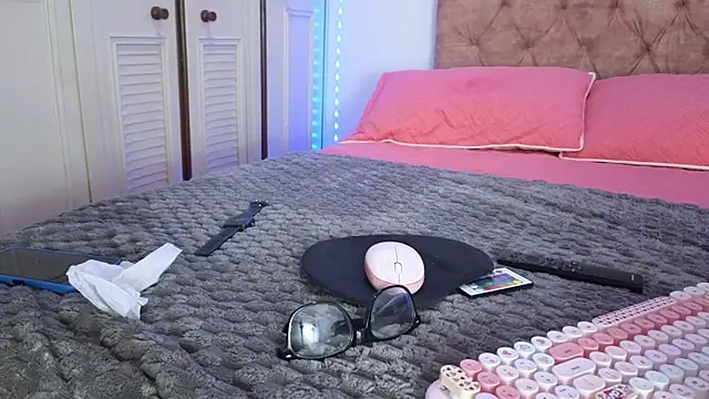 Valery  lovex online show from March 5, 8:43 am