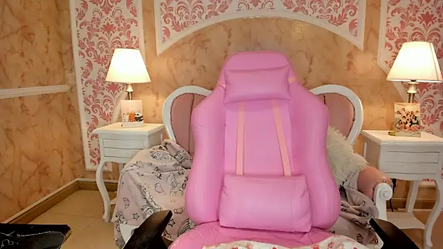 Snapshot of Saakura chatting on December 17, 8:37 pm Saakura online show from December 17, 8:37 pm