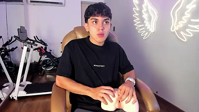  TaylorBlack online show from February 20, 12:05 pm