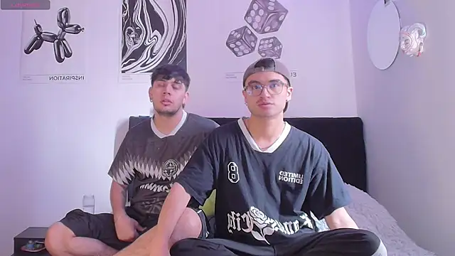 Snapshot of charlie_dicker chatting on December 16, 4:56 pm charlie dicker online show from December 16, 4:56 pm