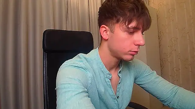 KellenWest online show from February 7, 5:44 am