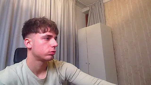 KellenWest online show from February 17, 5:04 am