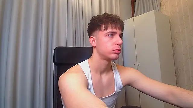 KellenWest online show from February 18, 5:47 am