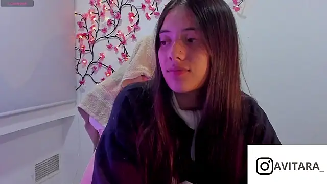 vanesita  online show from May 13, 12:41 am