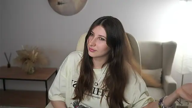 AudieHornback online show from December 17, 11:38 am