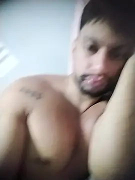 Snapshot of moreno_dotado22 chatting on June 7, 8:56 pm moreno dotado22 online show from June 7, 8:56 pm