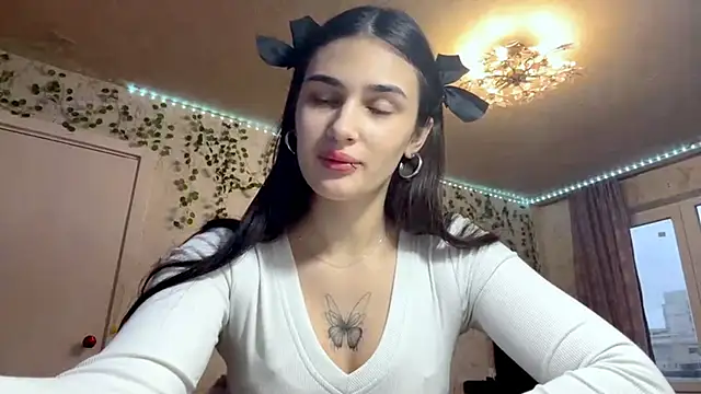 Snapshot of PodiVana chatting on December 17, 5:35 am PodiVana online show from December 17, 5:35 am