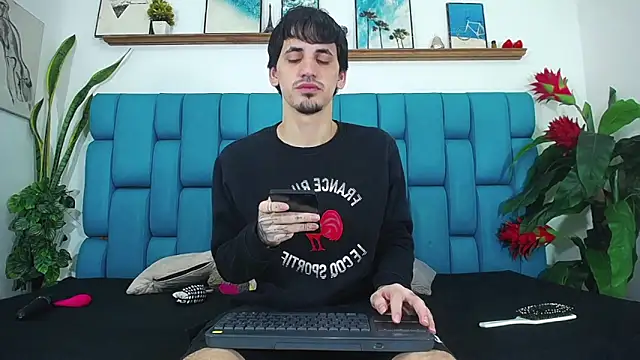 boy Dirty X online show from May 26, 5:03 am