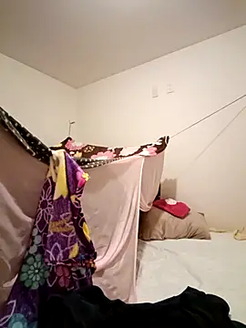 LUNARB23 online show from December 18, 3:12 am