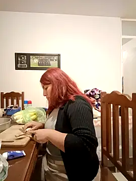 LUNARB23 online show from December 21, 6:20 am