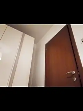 Durdllo90 online show from February 14, 8:05 pm