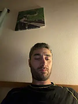 Snapshot of Josedmrx chatting on December 16, 12:37 am Josedmrx online show from December 16, 12:37 am