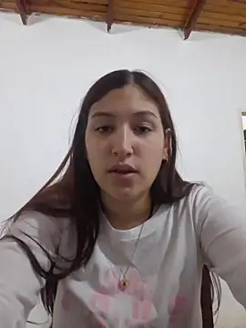 Snapshot of Aranzatits chatting on February 11, 11:43 pm Aranzatits online show from February 11, 11:43 pm