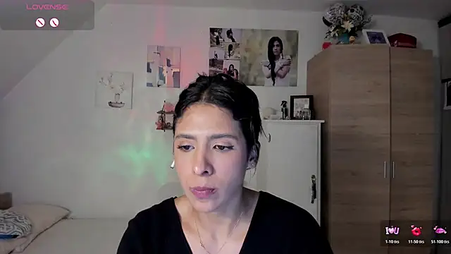 Snapshot of VEROSlen- chatting on July 13, 3:42 am VEROSlen- online show from July 13, 3:42 am