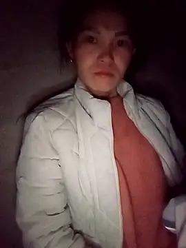 Girl cutee online show from January 7, 7:49 pm