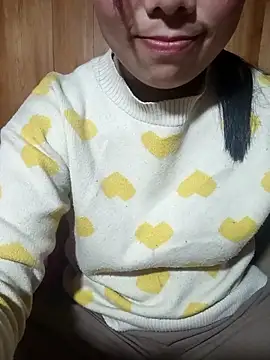 Chloe-ee online show from February 20, 6:59 am