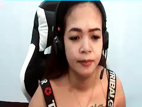 Snapshot of CleopatraLee chatting on December 17, 4:46 pm CleopatraLee online show from December 17, 4:46 pm