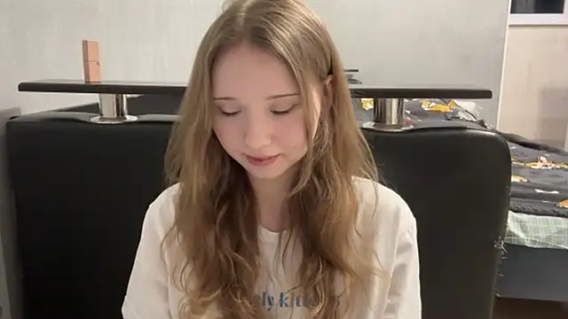 Snapshot of Princessofcashe chatting on December 17, 4:13 pm Princessofcashe online show from December 17, 4:13 pm