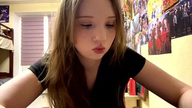 Snapshot of Princessofcashe chatting on February 12, 3:07 pm Princessofcashe online show from February 12, 3:07 pm