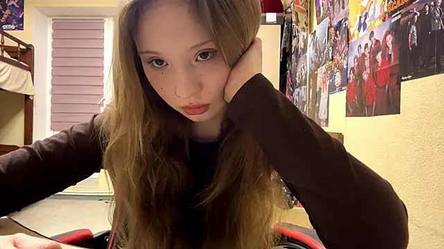 Snapshot of Princessofcashe chatting on February 14, 6:15 pm Princessofcashe online show from February 14, 6:15 pm