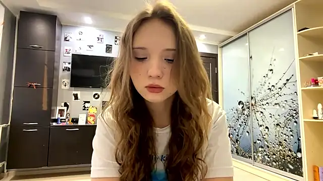 Snapshot of Princessofcashe chatting on February 27, 3:01 pm Princessofcashe online show from February 27, 3:01 pm