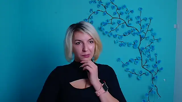 Lana Foxyy online show from December 22, 6:49 pm