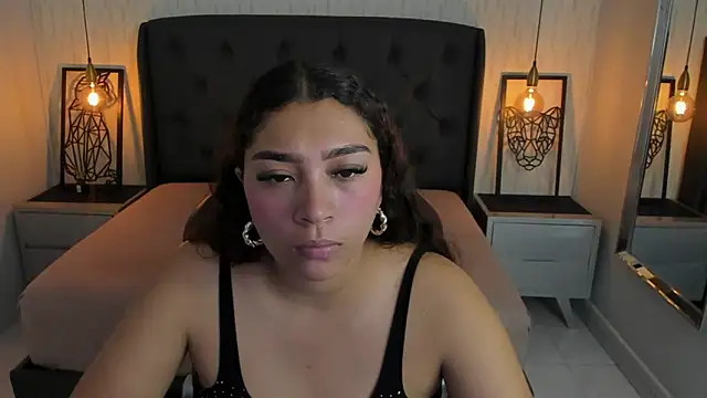 angelinemore online show from February 5, 7:29 pm